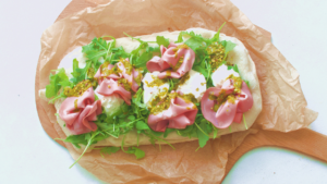 pinsa z pesto