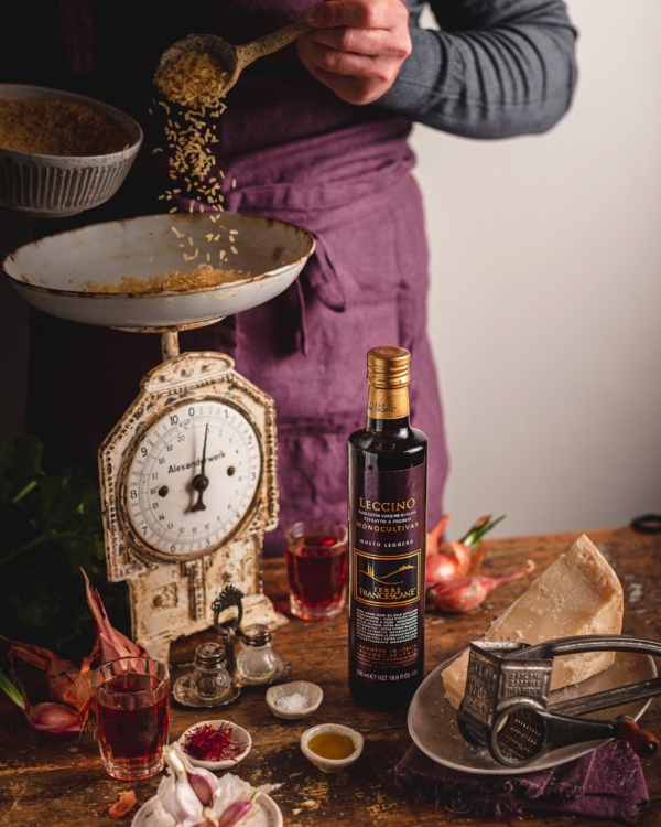 Oliwa jednoodmianowa z oliwek Leccino Terre Francescane 500 ml 2